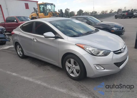 2013 Hyundai Elantra Gls z USA, uszkodzony, nr VIN KMHDH4AE5DU542992